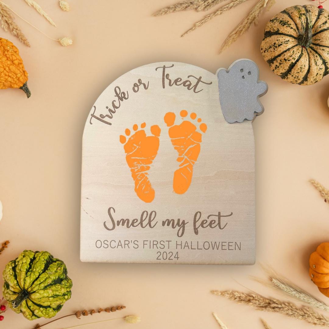 DIY Halloween Footprint or Handprint Art Sign